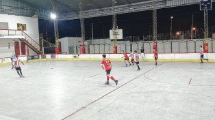 Neuquén Rojo y Nueva Ciudad de Pasos de los Libres disputaron el primer de la Copa Pingüina 2024.