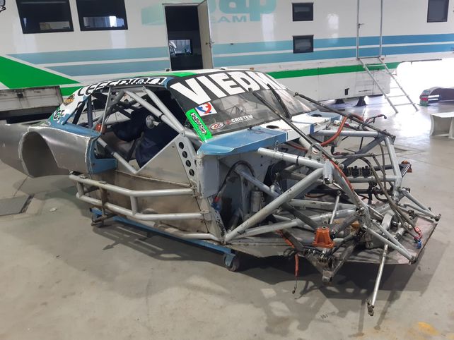 El SAP Team- DBonis Racing prepara íntegramente en su taller cada auto de carrera.