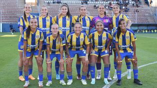 El once del fútbol femenino de Rosario Central, que jugó su cuarto partido del año ante San Luis FC.