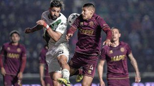 Lanús y Banfield se enfrentan en el clásico del Sur.