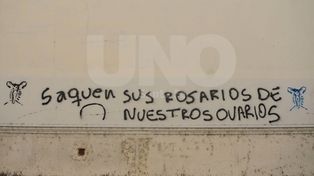 El párroco de la Catedral calificó de incongruentes las pintadas tras la marcha