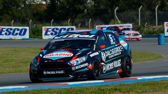 El Focus dominó en Rosario y el Patito Yannantuoni fue segundo en el Fangio