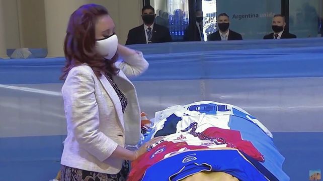Cristina Fernández de Kirchner asistió al velatorio de Maradona