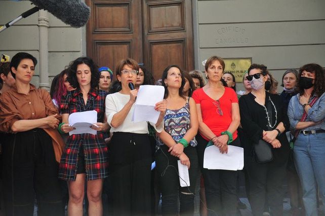 El colectivo Actrices Argentinas emitió un comunicado de apoyo a Thelma Fardin en el juicio por abuso sexual contra Juan Darthés.