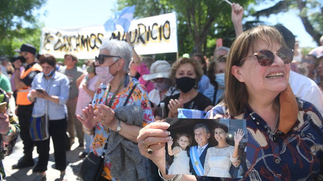 Macri fue a la indagatoria pero se suspendió porque no lo relevaron de guardar secreto