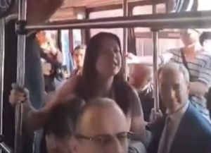 Sandra Pettovello se cruzó con unos pasajeros que la insultaron en el aeropuerto