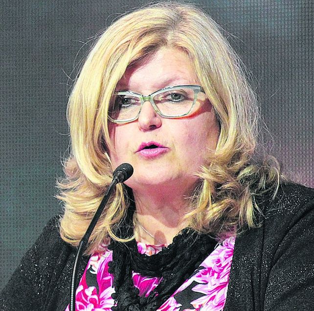 consternada. Así se expresó la ministra sobre la represión a docentes.
