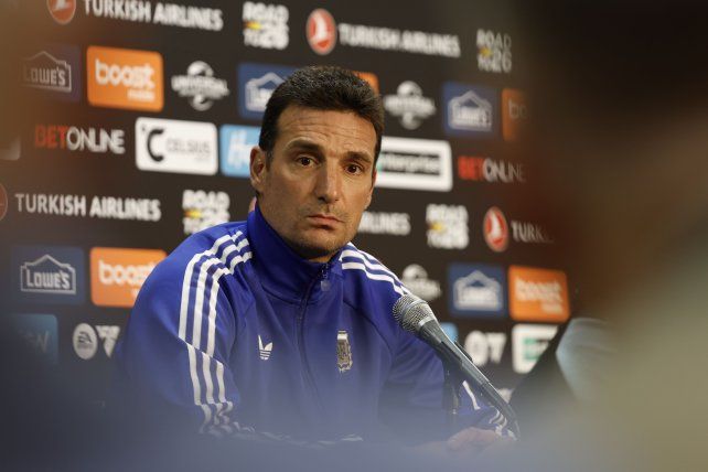Scaloni aseguró que Messi evoluciona bien y dio una advertencia sobre los lesionados de la Selección Argentina