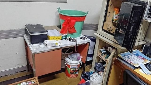 Así quedaron las instalaciones de la vecinal Fomento 9 de Julio tras el robo y vandalizmo.&nbsp;