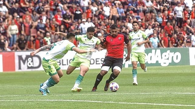 El minuto a minuto del duelo entre Colón y Defensa