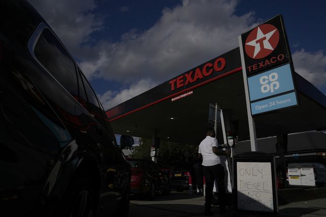 A London service station has run out of gasoline and warns that it only has diesel. 