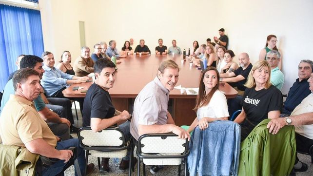 El peronismo santafesino encara un nuevo desafío: definir su oferta electoral para octubre.