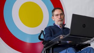 La iniciativa fue presentada días atrás por el político socialista Jorge Rivas (61), quien podrá volver a hablar con su voz natural reproducida en una computadora tras el golpe en la cara que recibió durante un asalto en 2007 que lo dejó cuadripléjico y sin voz.