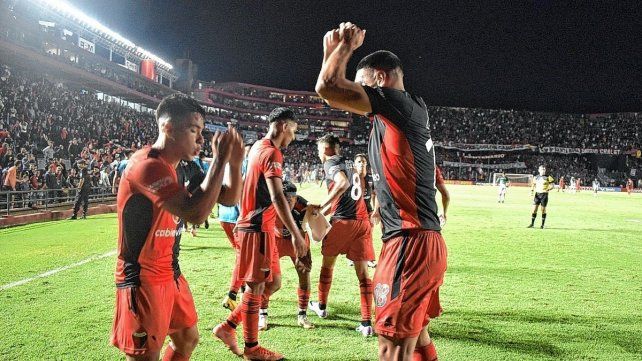 Delfino, esta vez sí encontró las respuestas en el banco de Colón