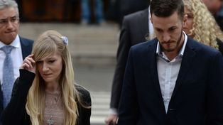 El juez envía al bebé Charlie Gard a morir a un hospicio