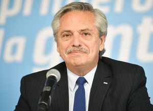 Alberto Fernández: La falta de gasoil no se arregla con un paro