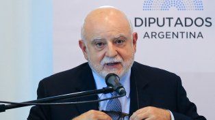 DNU: el Gobierno apeló que se habilite la feria por amparos