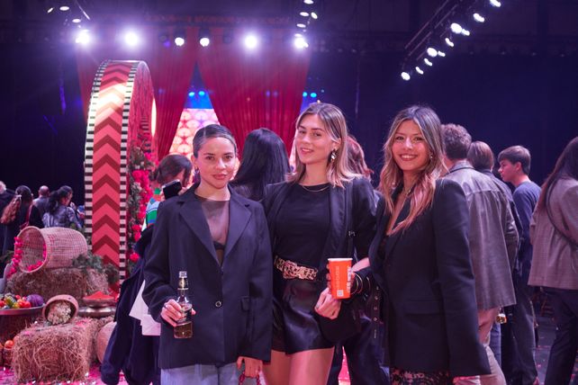 Noelia Vega, Angela Yucovsky y Micaela Bersani