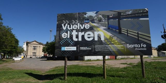 Para el retorno del servicio que enlazará a Laguna Paiva con la capital provincial se previeron inicialmente cuatro frecuencias diarias.