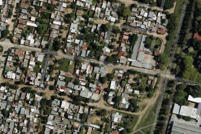 El comercio clausurado se encuentra ubicado en la esquina de Pasaje Calcena y Dorrego.