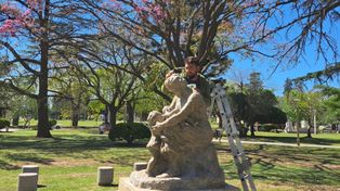Restauración. El artista firmatense Sebastián Britos ultima detalles para el acto del lunes 23 de octubre.