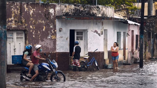 Impactantes imágenes del paso del huracán Delta por Cancún y Playa del Cármen