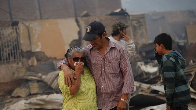 Las imágenes más estremecedoras de los incendios forestales en Chile