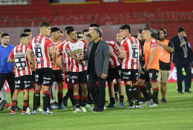 Russo valoró el punto de Central ante Barracas Central en cancha de Huracán.