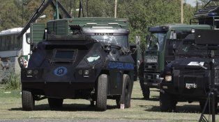 Parte de los vehículos que trajeron las fuerzas federales a la ciudad.