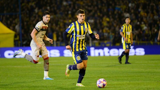 Gino Infantino ingresó en el complemento ante Colón y tiene chances de ir desde el arranque.