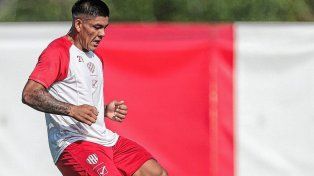 Unión sumó minutos de fútbol ante Sportivo Las Parejas en medio del parate