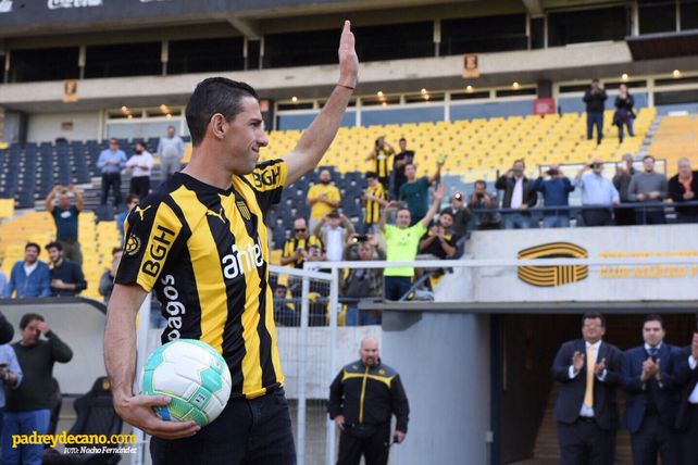 Maxi Rodríguez fue presentado como jugador de Peñarol de Uruguay.&nbsp;