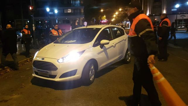Los controles de los agentes de Tránsito.