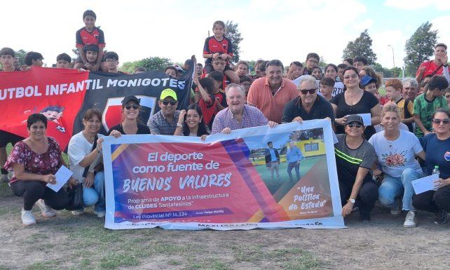 El senador Felipe Michlig participó del Encuentro de Fútbol Infantil en Las Palmeras