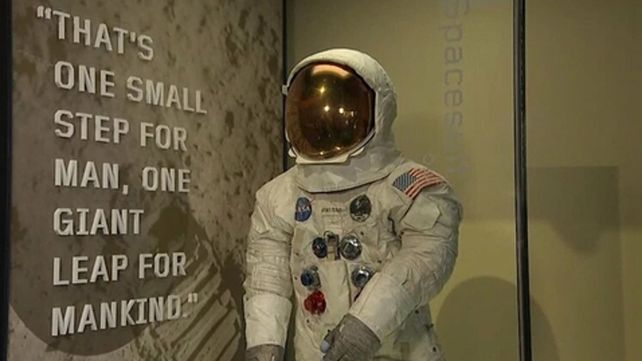 El&nbsp; traje espacial que usó Neil Armstrong fue restaurado.