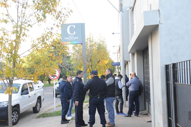 cambio. A las 7 de la mañana había sólo una sargento