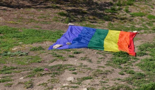 Pintan la Escalera de la Diversidad en el Parque Urquiza