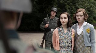Goslar es interpretada por Josephine Arendsen y Frank por Aiko Beemsterboer.