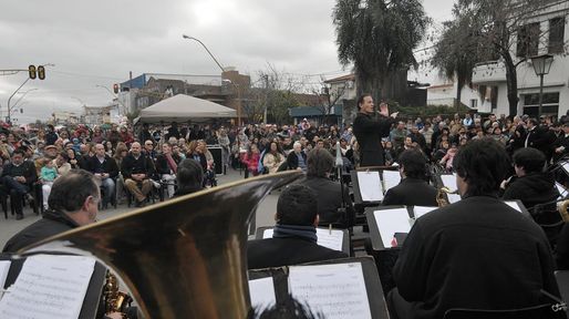 Santa Fe celebra el 9 de Julio con Aristóbulo de Fiesta