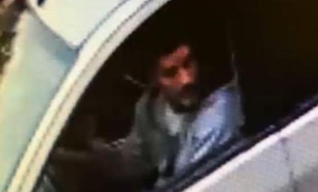Un hombre de 37 años fue detenido. Fue reconocido por el auto