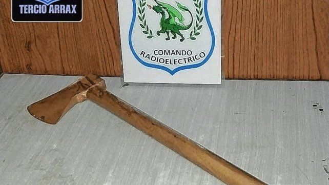 El hacha con el que la mujer atacó a su vecina fue secuestrada.&nbsp;