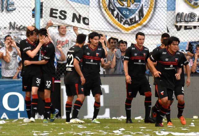 Colón abrochó su segunda victoria de visitante