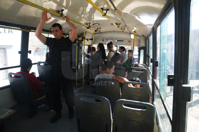 Temor. Los vecinos de Alto Verde padecen los hechos de inseguridad que se trasladaron hasta arriba del colectivo.