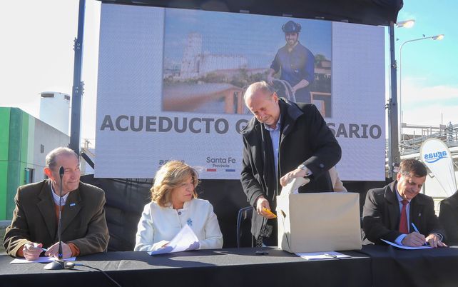 Perotti sobre el Acueducto Gran Rosario: El agua potable es un derecho humano y priorizamos estas inversiones