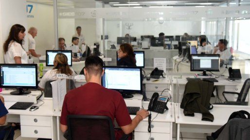 Rosario amplía la atención telefónica para prevención del suicidio en la línea 107