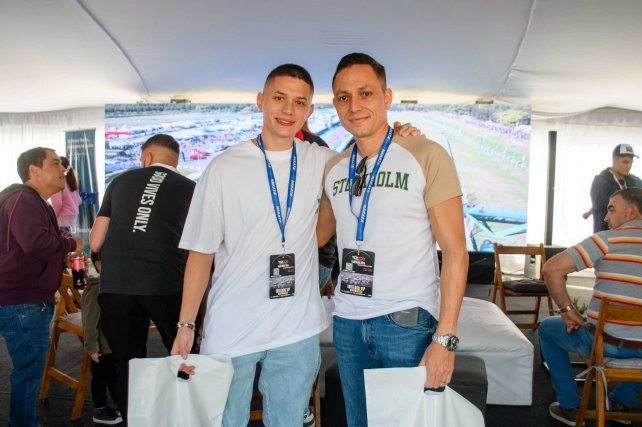 Erick y Arcos Abrigo.  