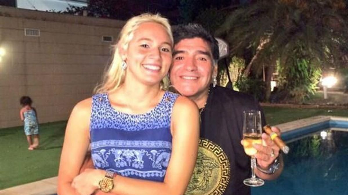 Maradona no tiene paz: apareció un video hot de Rocío Oliva