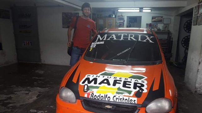 La nave. Grinóvero adquirió el Corsa de Gonzalo Alcaine y la máquina ya está en Paraná para ponerla a punto.