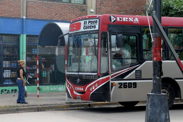 El transporte urbano e interurbano funcionará normalmente esta noche