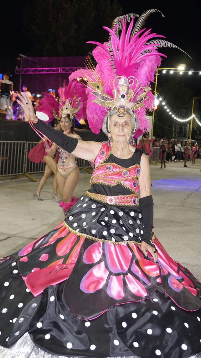 Porota se postuló y a los 81 años fue elegida embajadora del Carnaval en Sastre